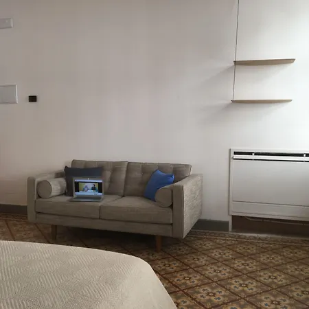 Hevresac Singular & Small 4* Mahon (Menorca)