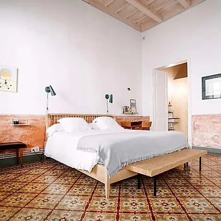 מלון Hevresac Singular & Small 4*